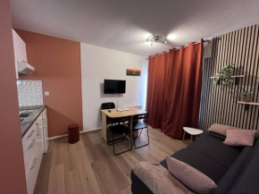 Appartement rénové avec parking à Cauterets - FR-1-812-128